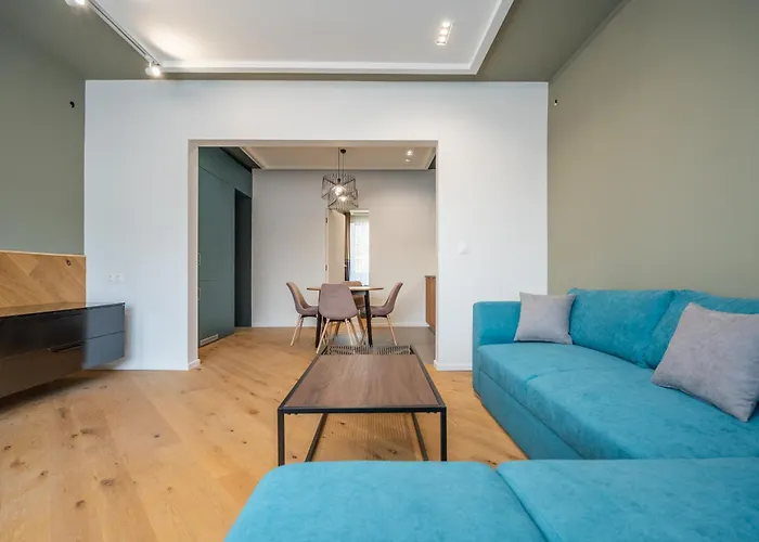 The Right Choice 14 *