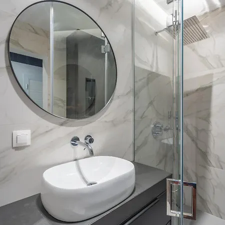 The Right Choice 14 *