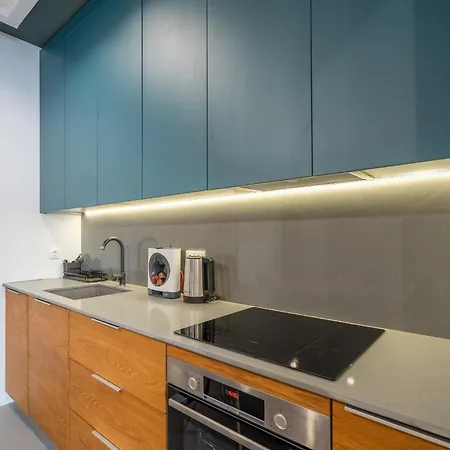 The Right Choice 14 *