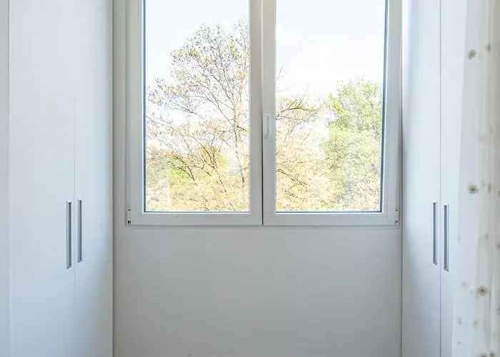 The Right Choice 14 *